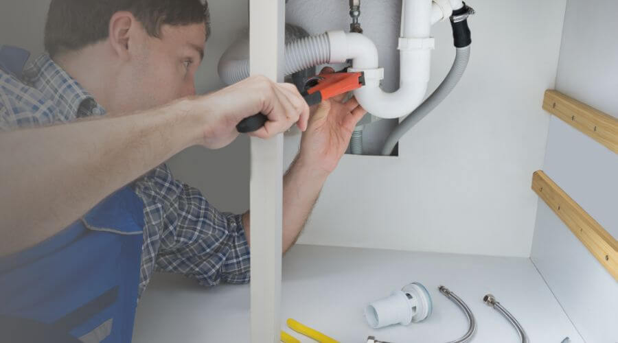 Professional Water heater repair in Cloverdale, OR